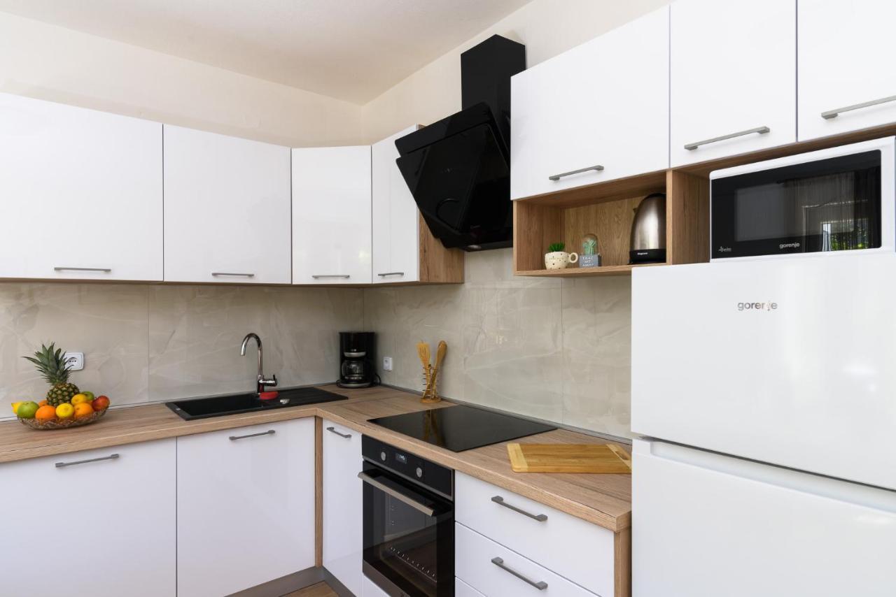 Apartments Mare Trogir Luaran gambar