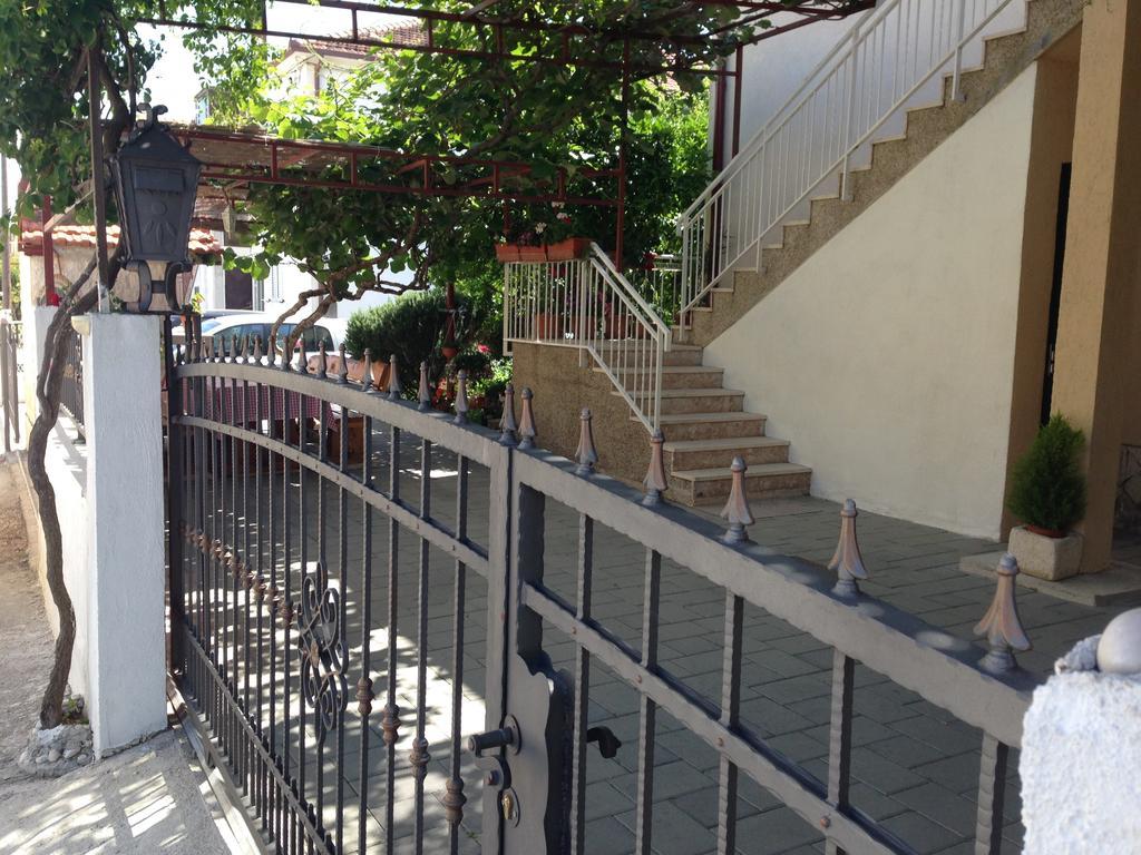 Apartments Mare Trogir Luaran gambar