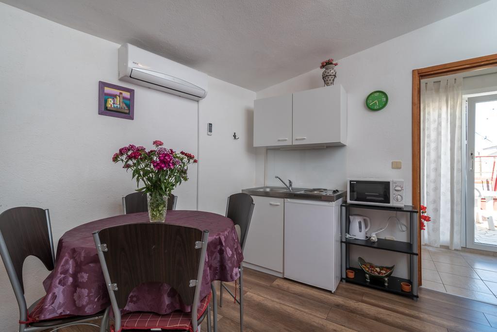 Apartments Mare Trogir Luaran gambar