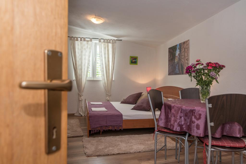 Apartments Mare Trogir Luaran gambar