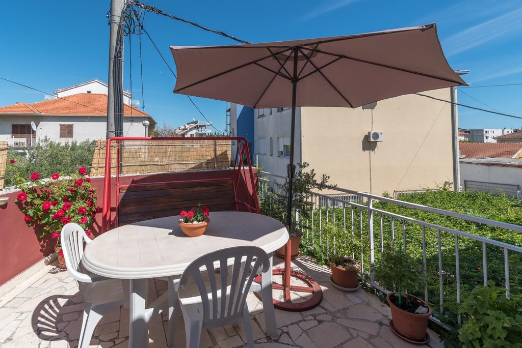 Apartments Mare Trogir Luaran gambar