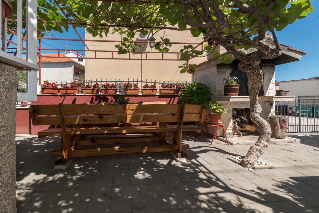 Apartments Mare Trogir Luaran gambar
